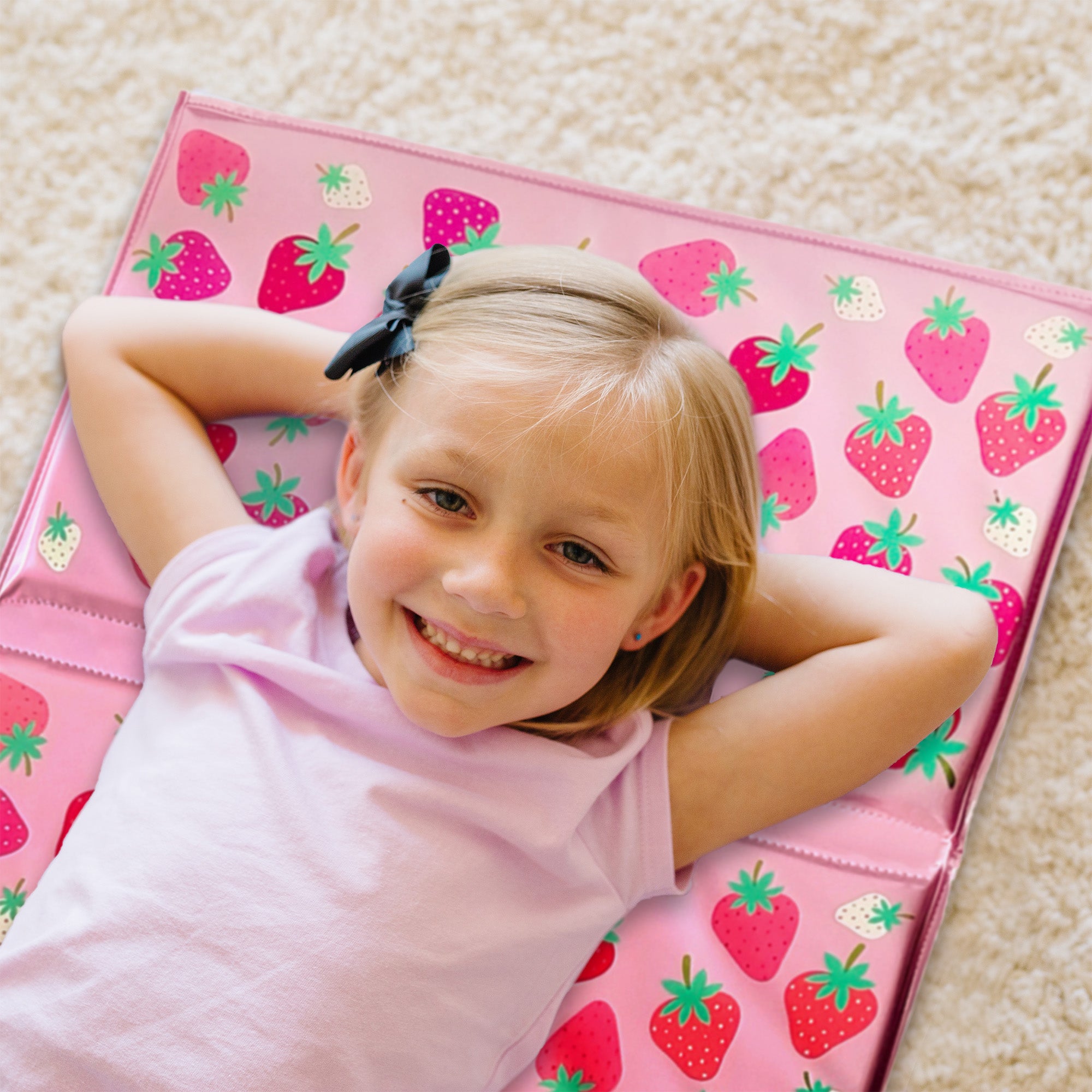 Strawberry Patch Vinyl Rest Mat