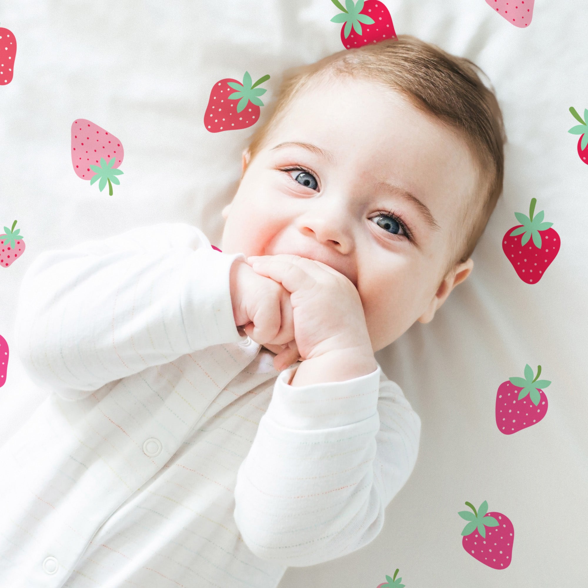 Strawberry Patch 100% Cotton Percale Fitted Crib Sheet
